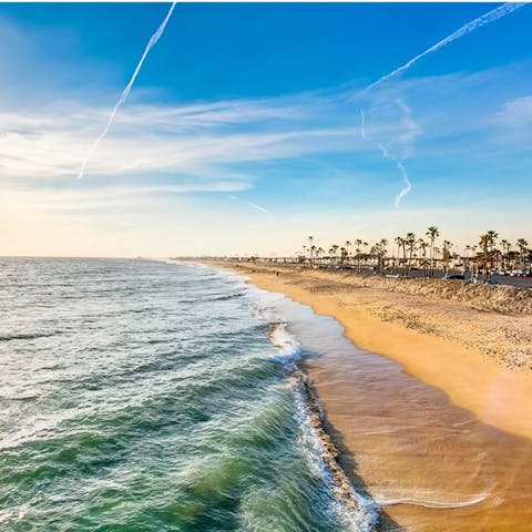 Stay just steps from Newport Beach