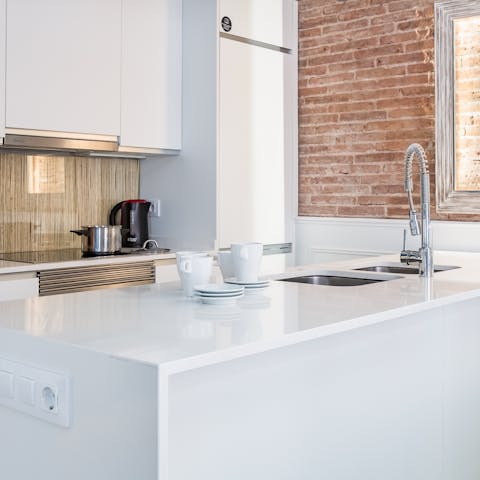 The sleek kitchen island
