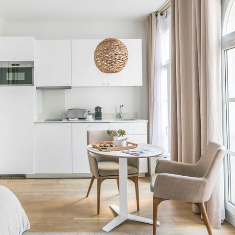 Sit down for breakfast in the casual chic space