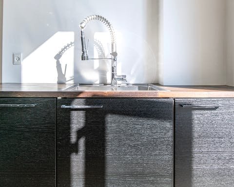 Beautiful and sleek kitchen cabinetry