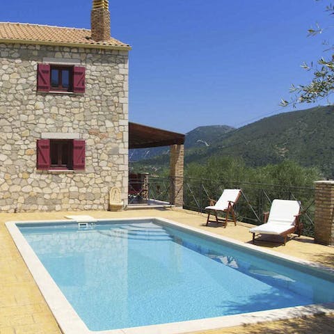 Take dips in your glittering pool to cool off from the Greek heat, playing pool games in the afternoon with the kids