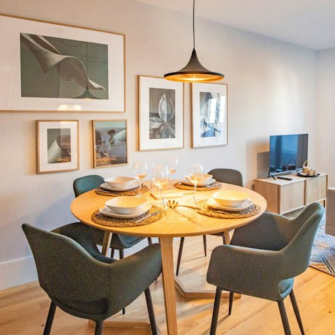 Unwind over dinner in the sociable living area