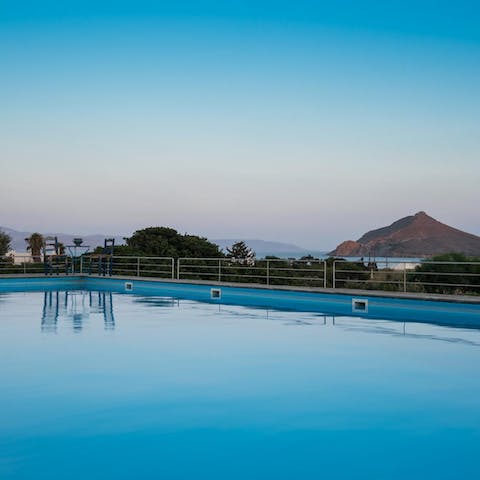 Cool off with an afternoon dip in the shared swimming pool