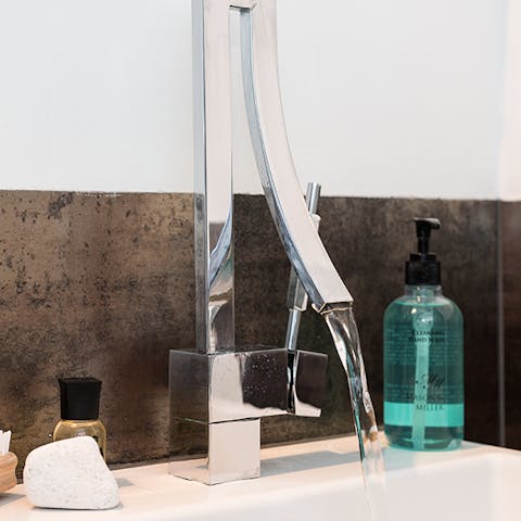 The Luxury Toiletries