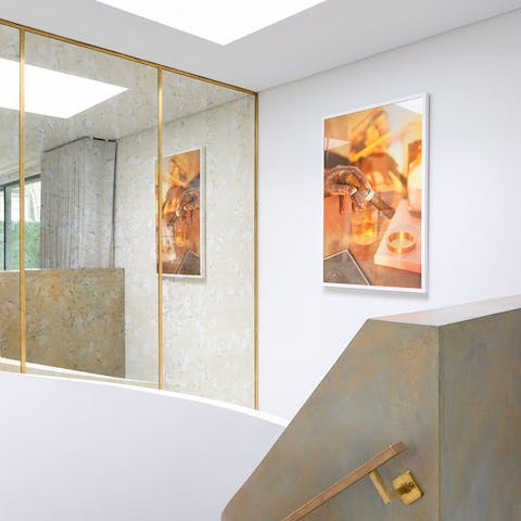 stunning metallic finish