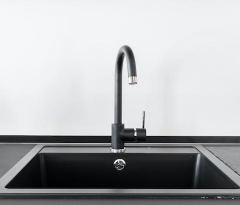 The minimalist kitchen
