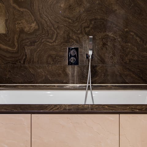 A ludicrously luxurious bathtub