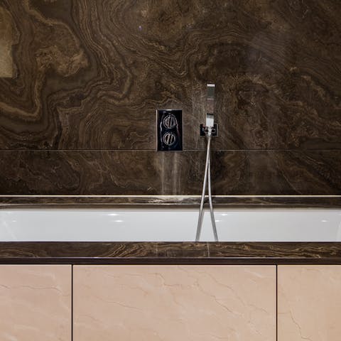 A ludicrously luxurious bathtub