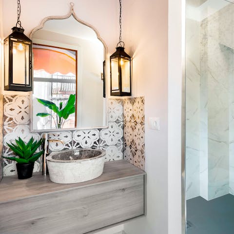 Get ready for a night out in Seville in the Moorish-style bathroom