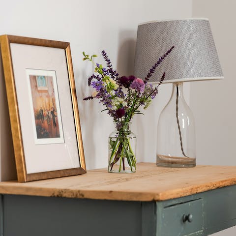 The cosy, refined decor