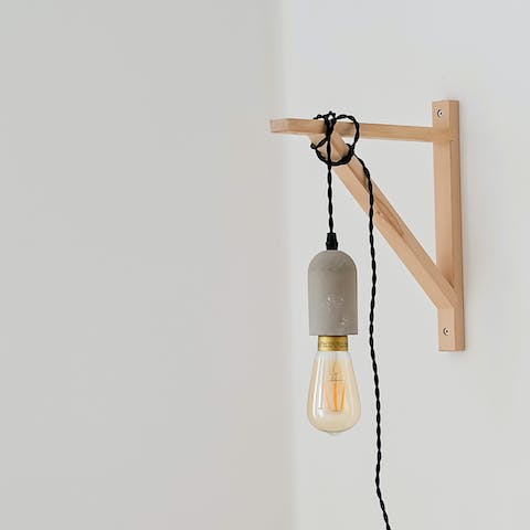Read in bed thanks to statement lighting