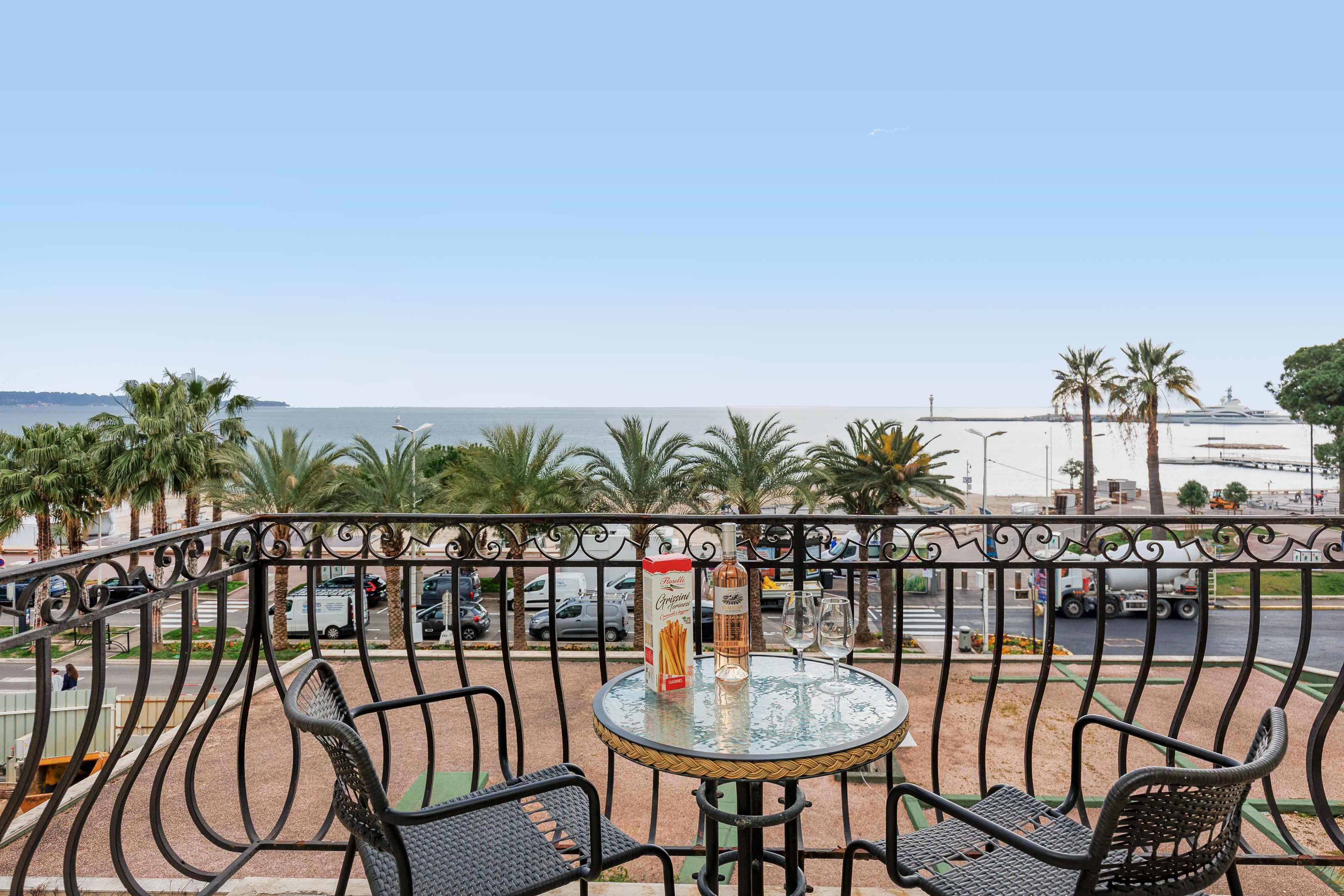 Croisette Balcony