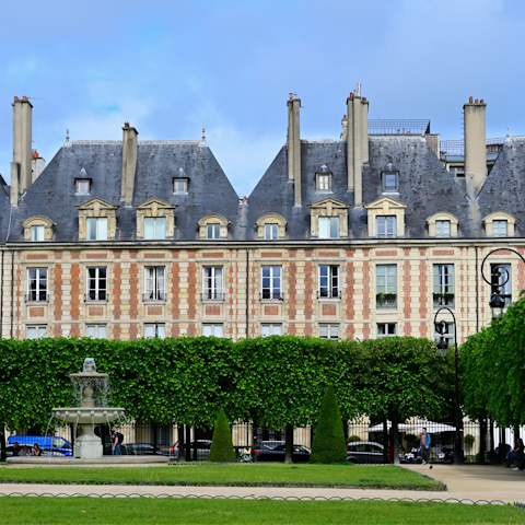 Wander around the picturesque Place des Vosges, famed for being the residence of Victor Hugo