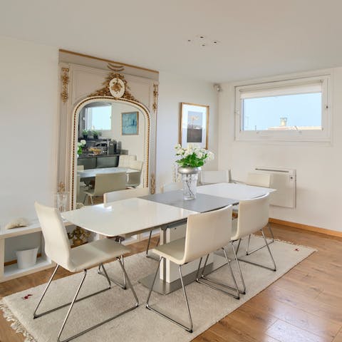 Share delicious family meals at the dining table