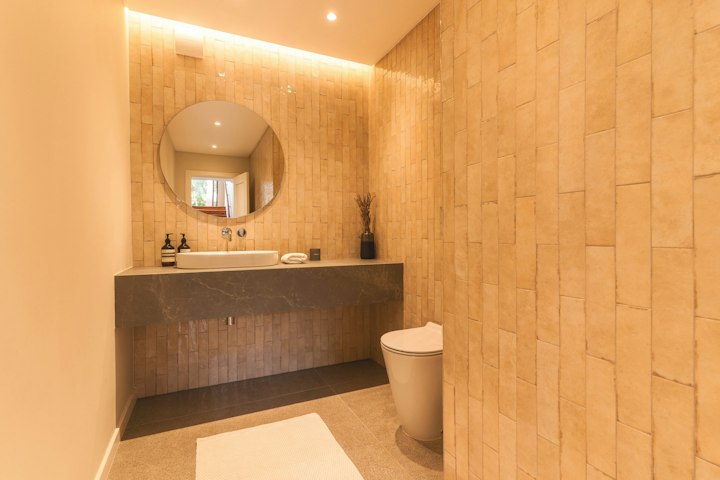 Bathroom photo