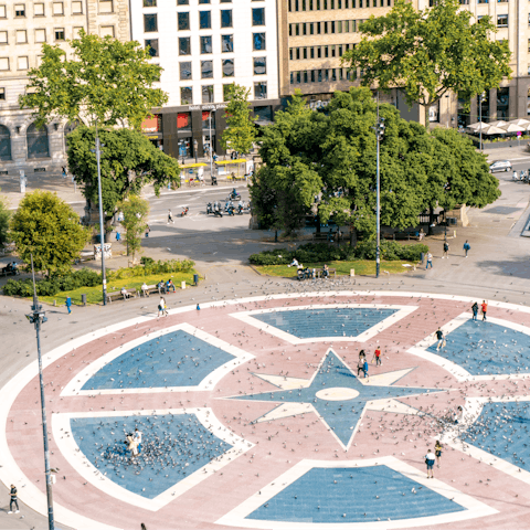 Have a stroll over to nearby Plaça de Catalunya