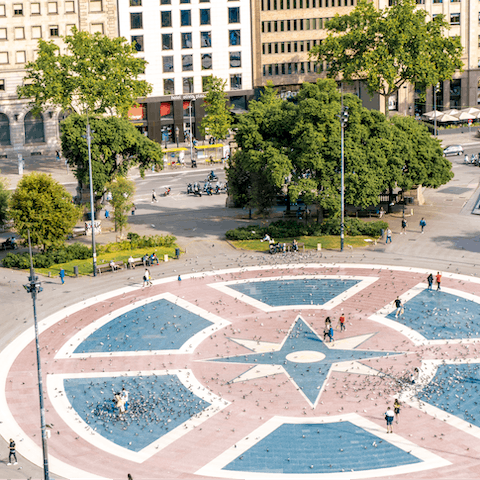 Have a stroll over to nearby Plaça de Catalunya
