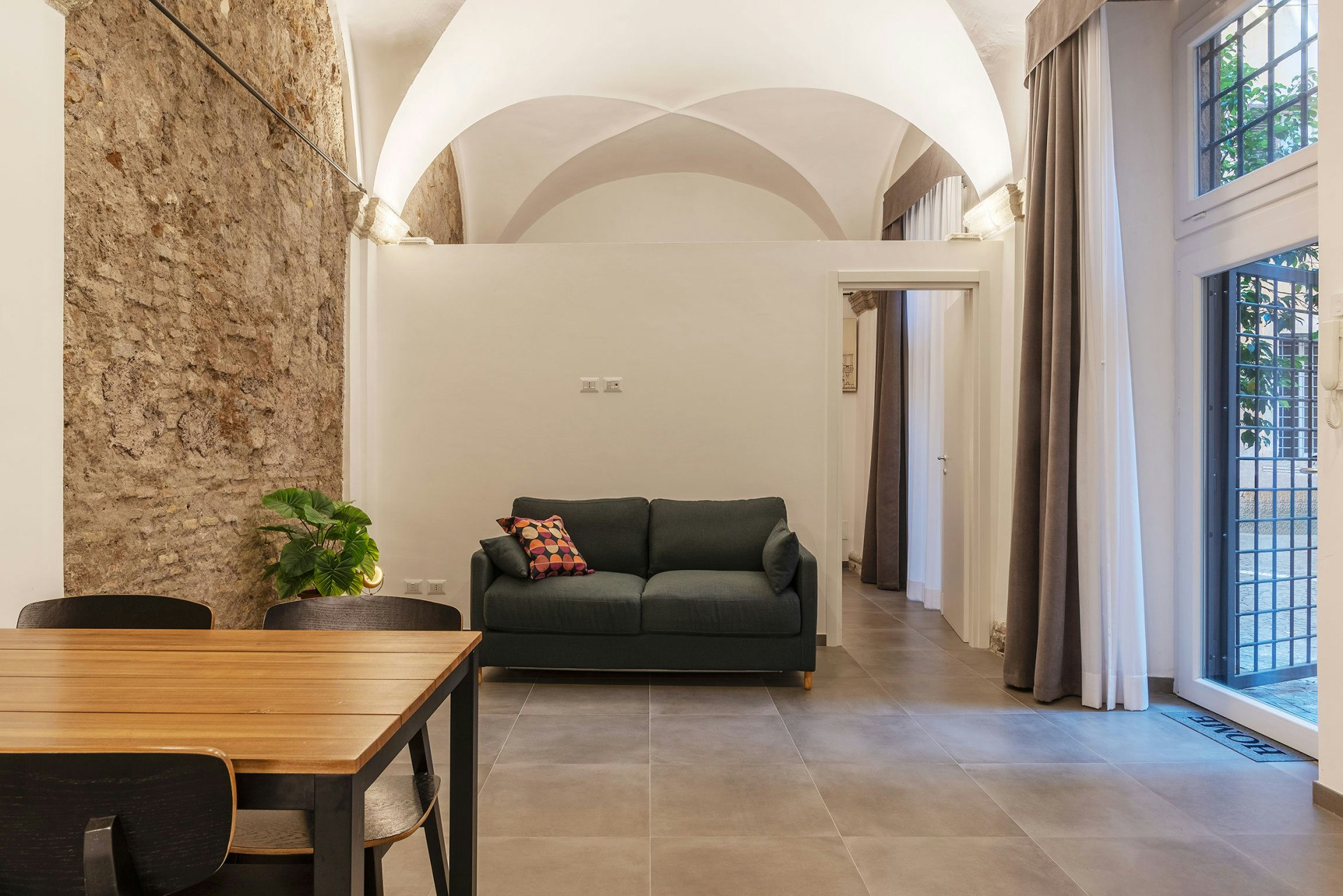 Renaissance-style Courtyard