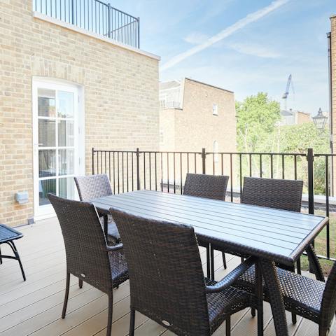 Host lavish open-air dinner parties out on the balcony