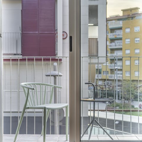 Take your time with your morning coffee on the cosy balcony