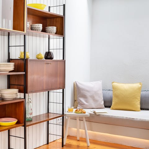 A second stylish communal area