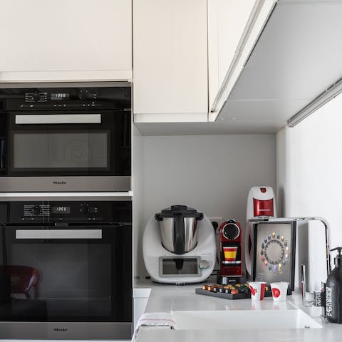 Well equipped kitchen