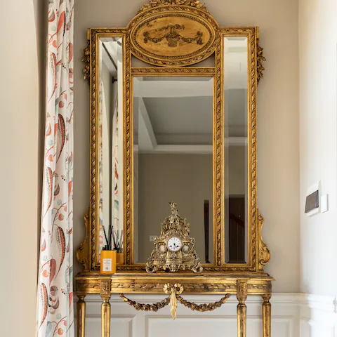 Enjoy the blend of modern and antique decor