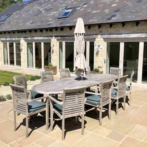 Gather out in the garden for delicious alfresco feasts