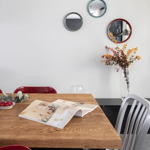 Expansive dining table for family meals