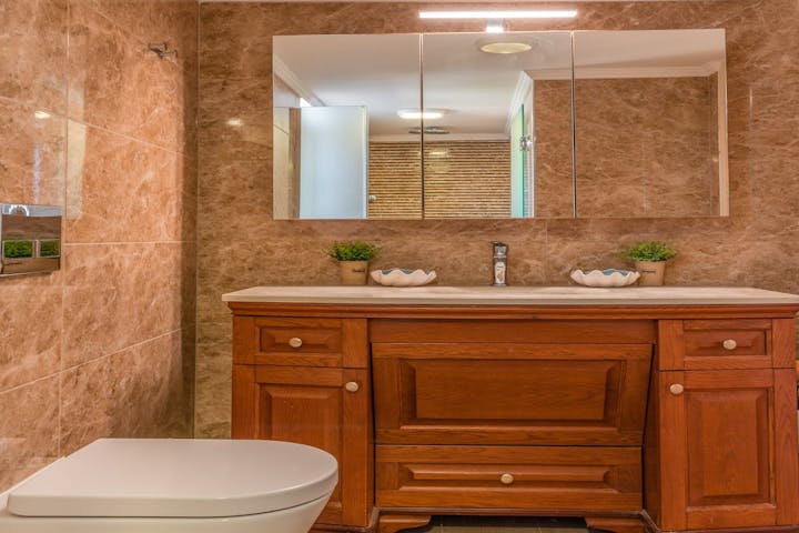 Bathroom photo