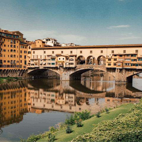 Stay a very short stroll from Florence's Ponte Vecchio
