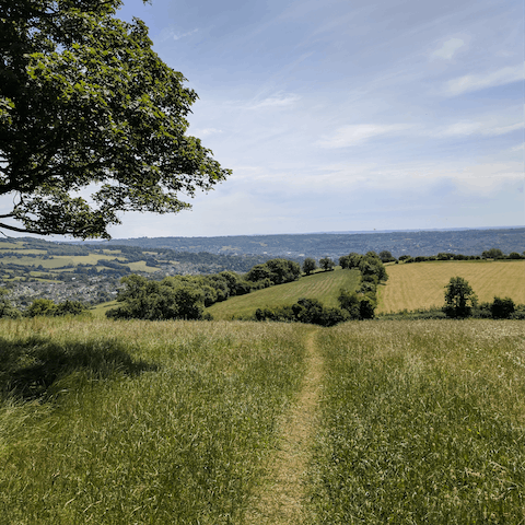Stay on a Cotswolds Nature Reserve overlooking Somerford Lagoon