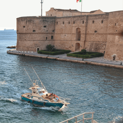 Take a day trip to Taranto on the Apulian coast
