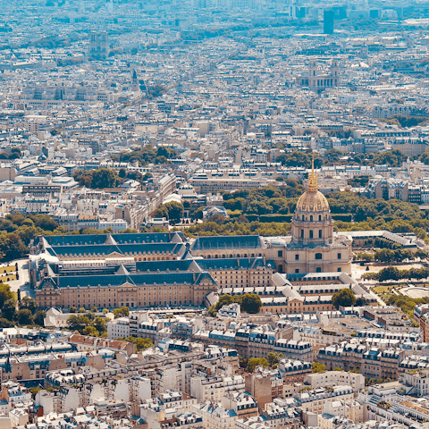 Visit the nearby Hôtel National des Invalides with its museums and monuments