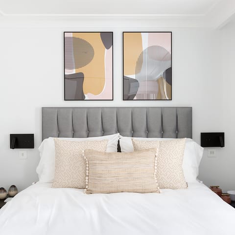 Fluffy pillows & quality linens