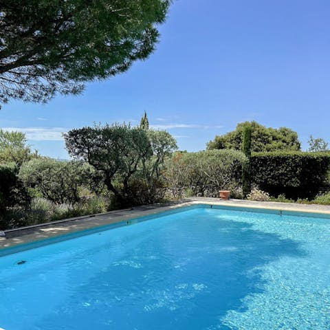 Cool off in the pool surrounded by fragrant Provençal gardens