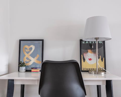 The functional work station