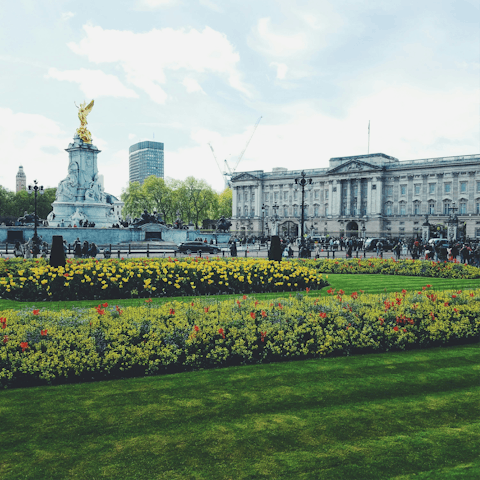 Rub shoulders with royalty at Buckingham Palace, a short walk away