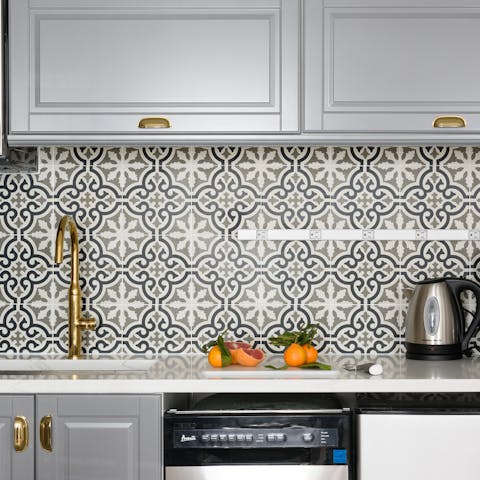 A beautiful kitchen backsplash