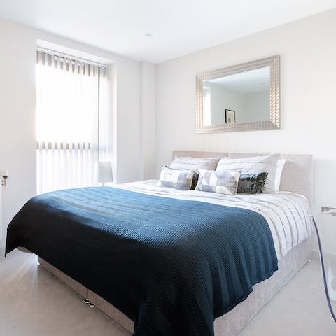 minimalist master bedroom