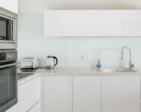 The minimalist kitchen