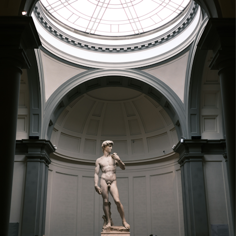 Admire Michelangelo's David – a must-see masterpiece