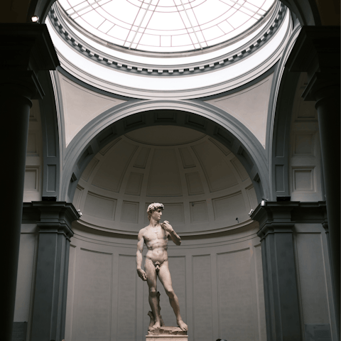 Admire Michelangelo's David – a must-see masterpiece