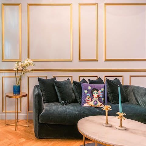 Gold details for a touch of sophistication