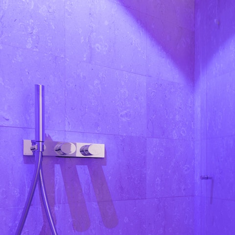Chromotheraphy in the shower