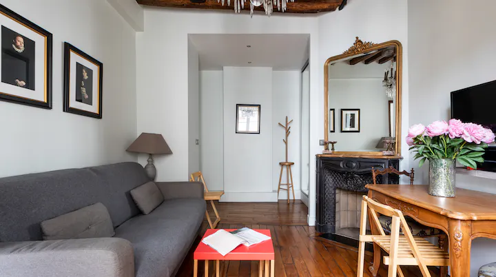 L'Hommage, Enfants-Rouges, Paris | Plum Guide