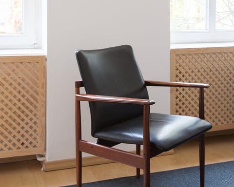 This eye-catching chair