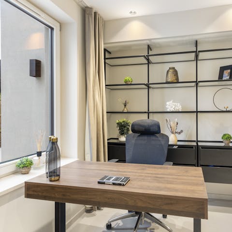 Focus on work in the dedicated study