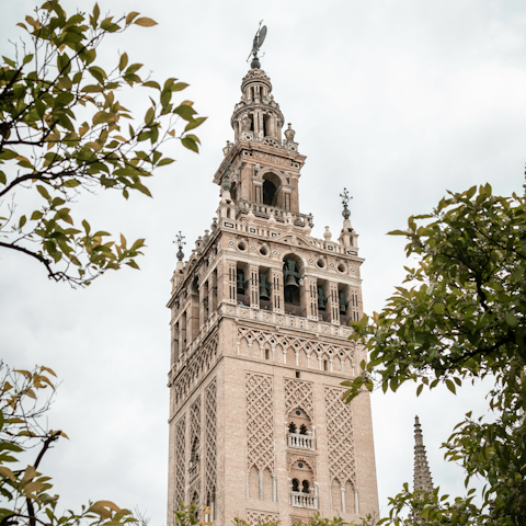 Take a stroll to the nearby Giralda of Seville