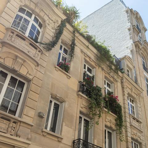 Stay in a beautiful traditional townhouse